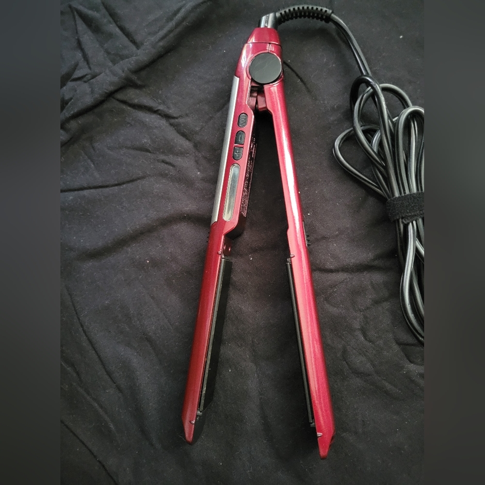 Used Conair Infiniti Pro 1 inch Tourmaline Ceramic Flat Iron Hair Straightener - Picture 10 of 15